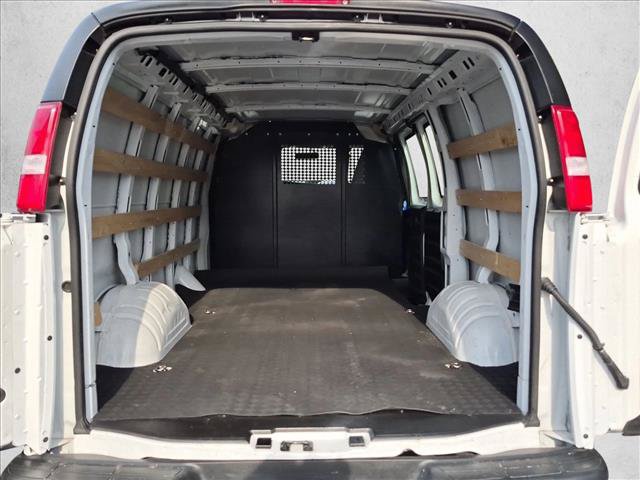 Used 2025 GMC Savana 2500 w/ Driver Convenience Package RWD image 15