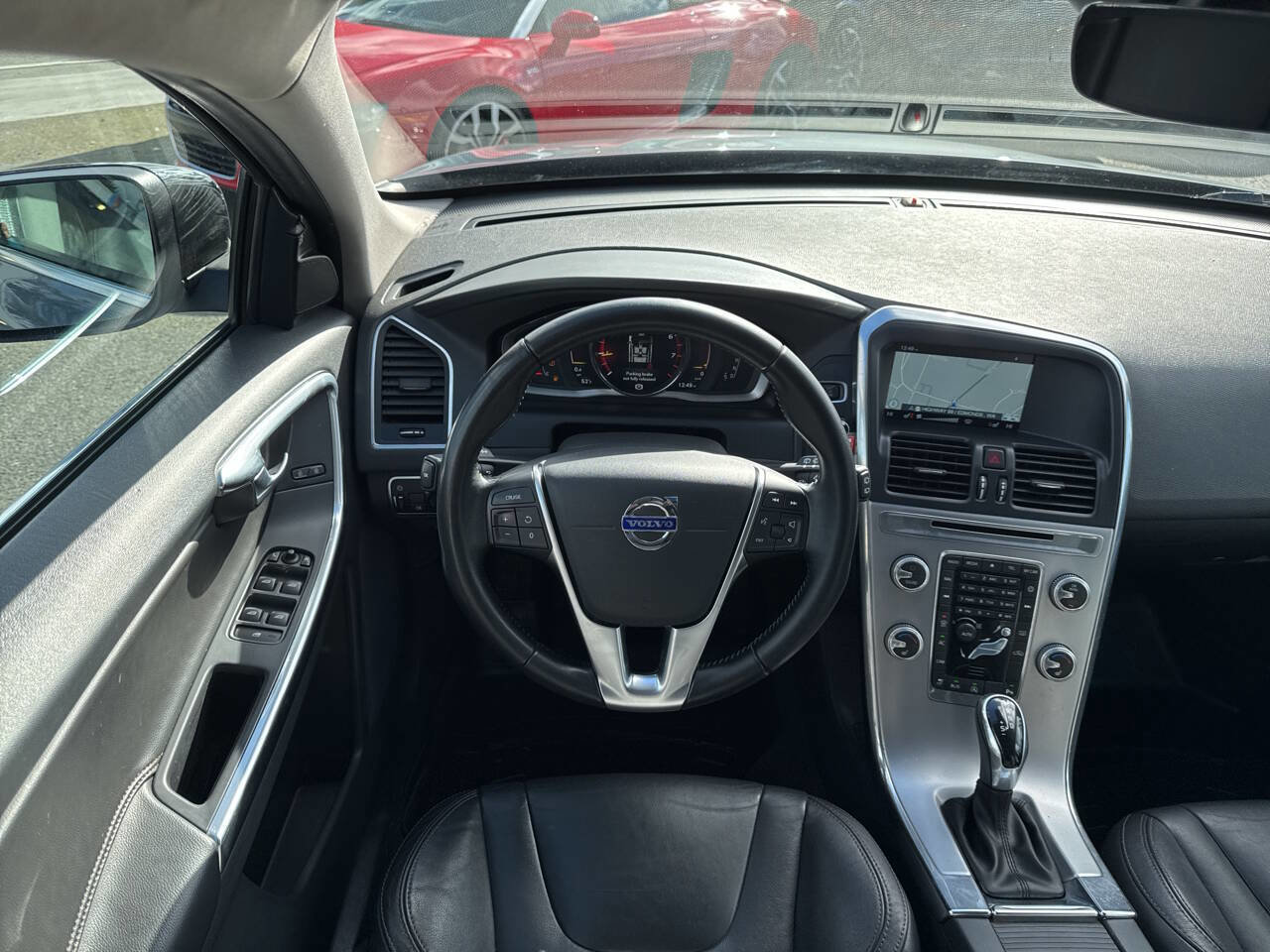 Used 2017 Volvo XC60 T5 Dynamic w/ Preferred Option Package image 25