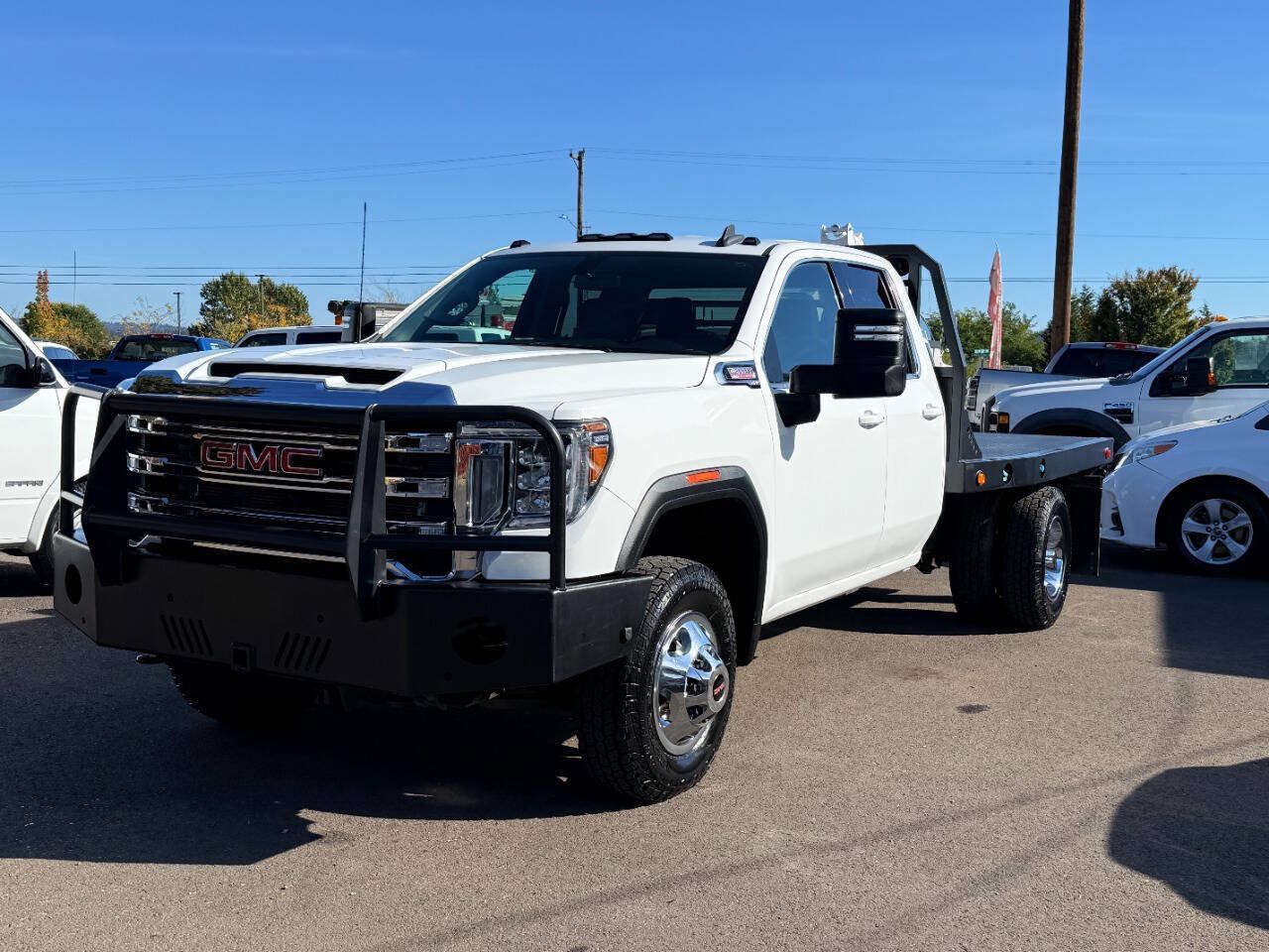Used 2021 GMC Sierra 3500 SLE w/ SLE Convenience Package AWD/4WD image 4