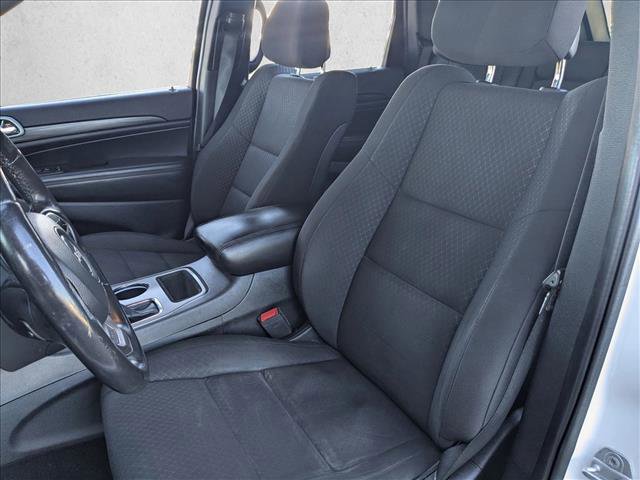 Used 2021 Jeep Grand Cherokee Laredo image 17