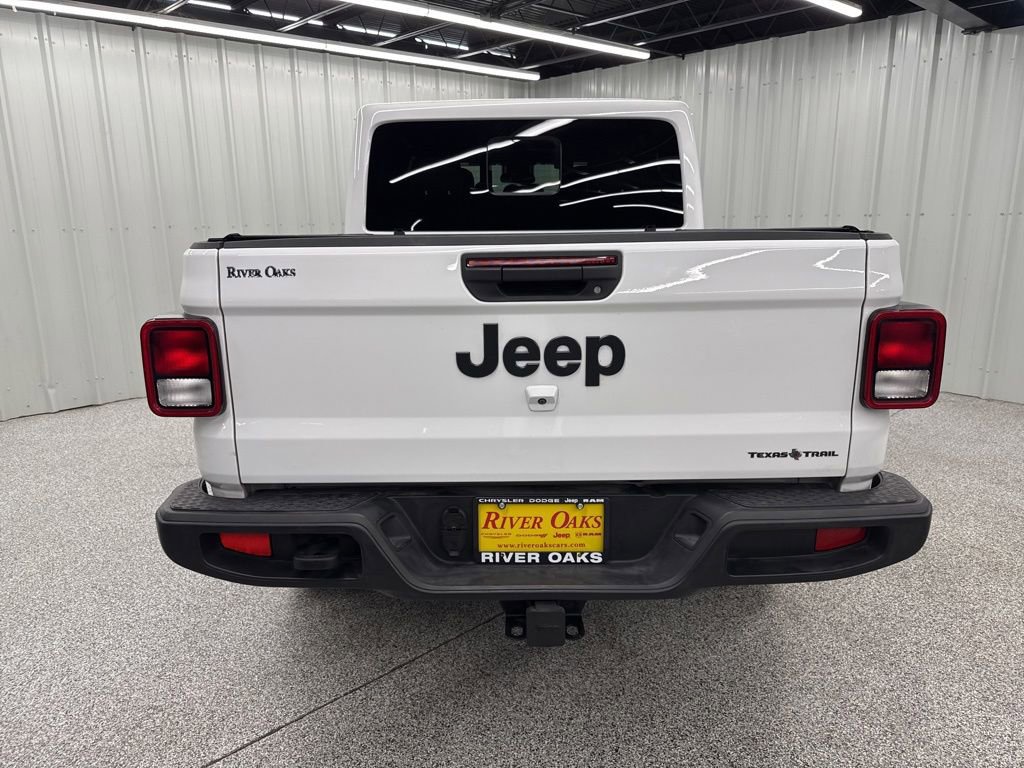 Used 2025 Jeep Gladiator Sport AWD/4WD image 5