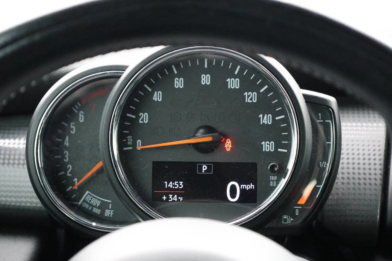 Used 2019 MINI Cooper 2-Door Hardtop image 18