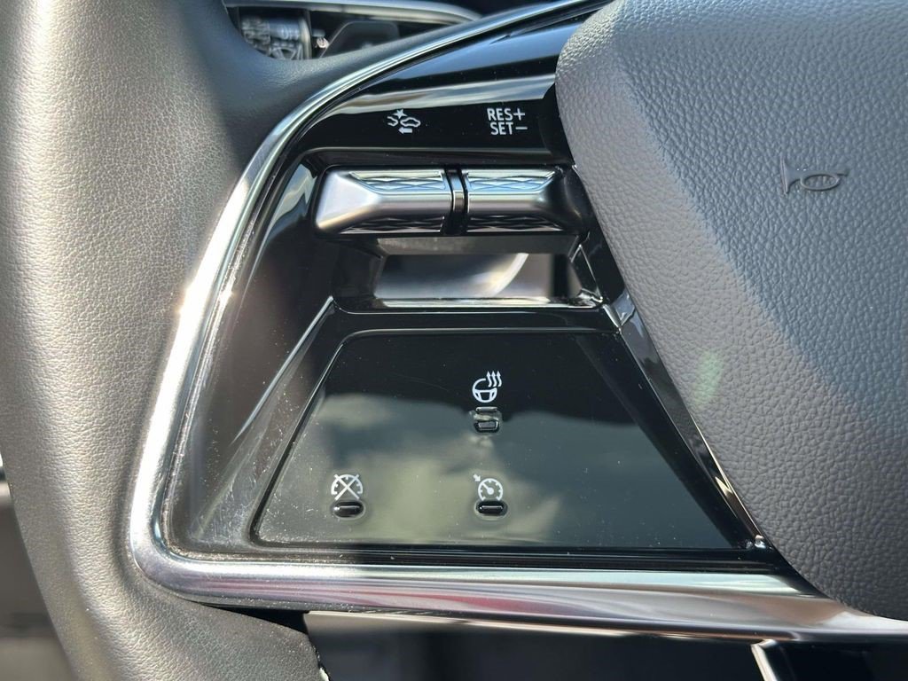 Certified 2024 Cadillac Lyriq Sport image 30