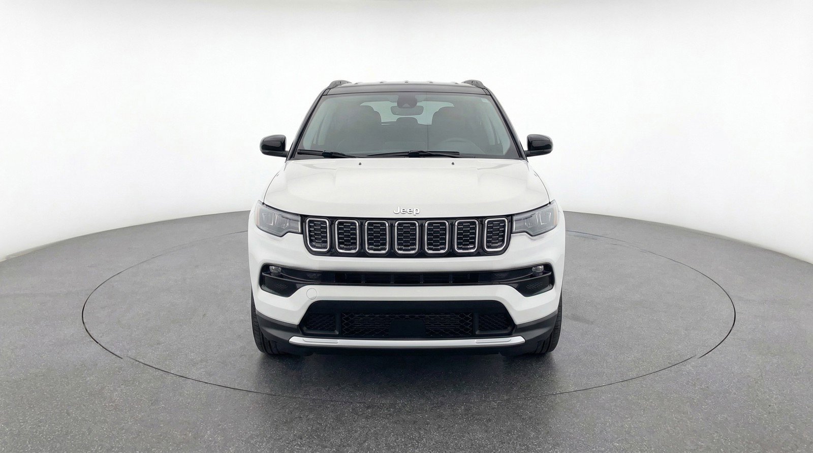 Used 2025 Jeep Compass Limited AWD/4WD image 2