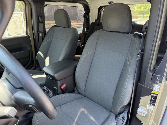 Used 2025 Jeep Wrangler Sport AWD/4WD image 11