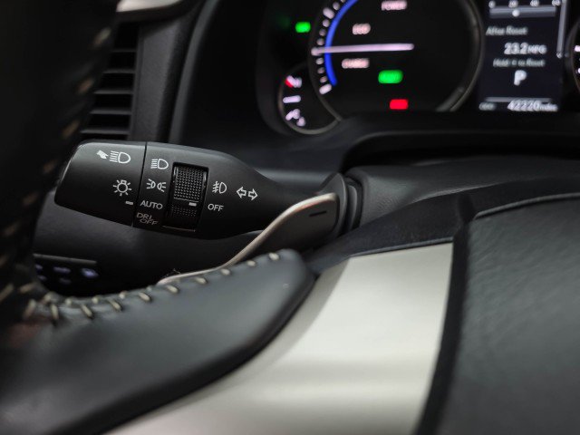 Used 2020 Lexus RX 450h AWD w/ Luxury Package image 22