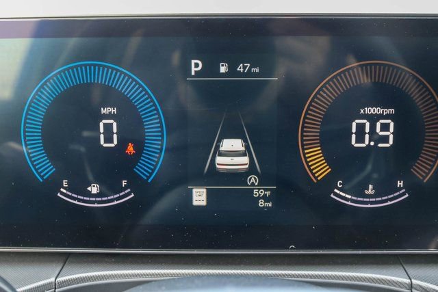 New 2026 Hyundai Santa Fe SE image 25