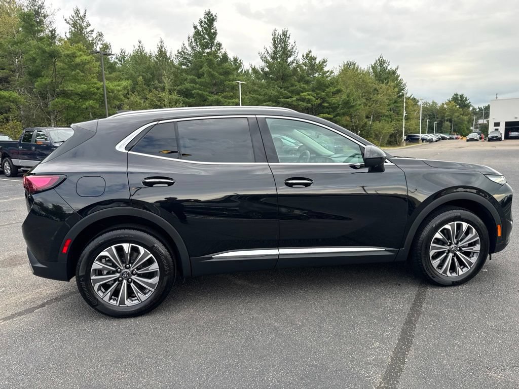 Used 2025 Buick Envision Preferred AWD/4WD image 6