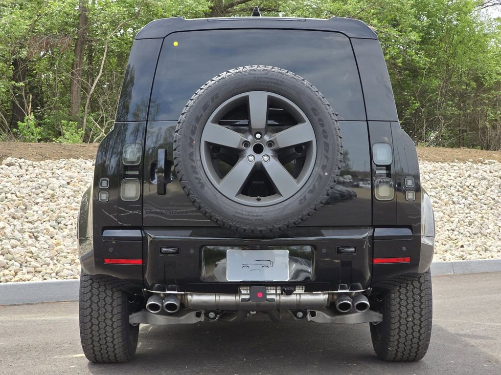 New 2026 Land Rover Defender 90 V8 AWD/4WD image 27
