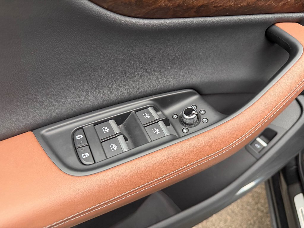 Used 2025 Audi Q7 3.0T Premium Plus image 13