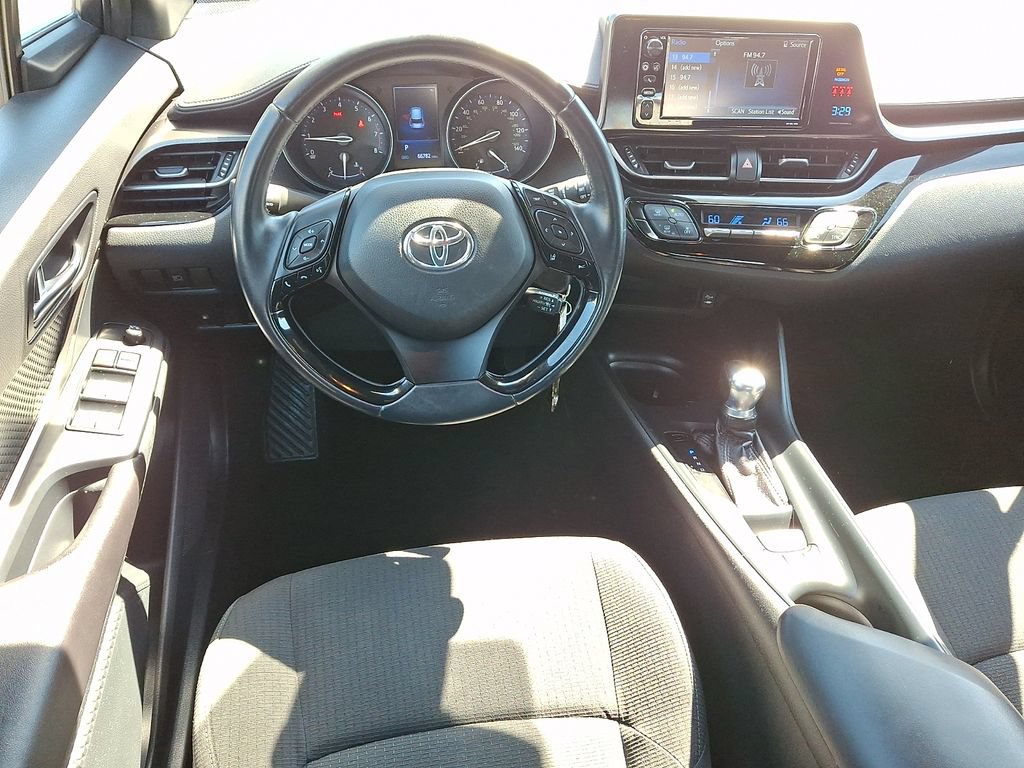 Used 2018 Toyota C-HR XLE FWD image 11