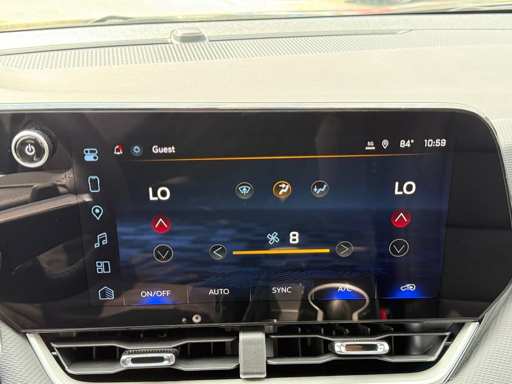 New 2027 Chevrolet Equinox LT w/ Convenience Package II FWD image 18