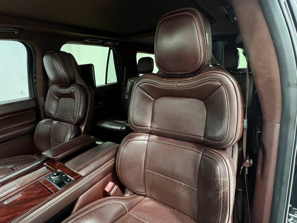 Used 2019 Lincoln Navigator Black Label w/ Cargo Package AWD/4WD image 15