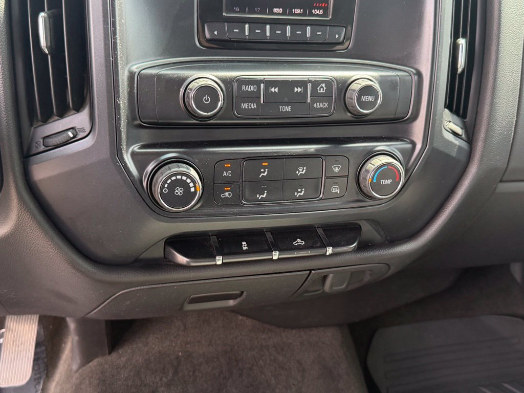 Used 2015 GMC Sierra 3500 2WD Double Cab w/ Sierra Convenience Package image 23
