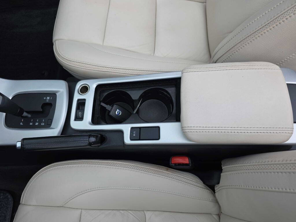 Used 2013 Volvo C70 T5 image 16