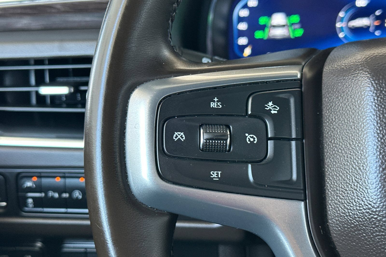 Certified 2024 Chevrolet Tahoe LT AWD/4WD image 34
