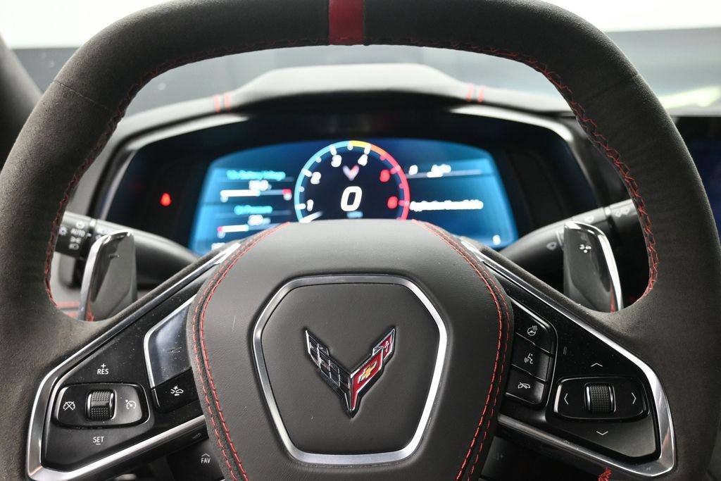 Used 2024 Chevrolet Corvette Stingray Premium Conv w/ Stealth Interior Trim Package RWD image 12