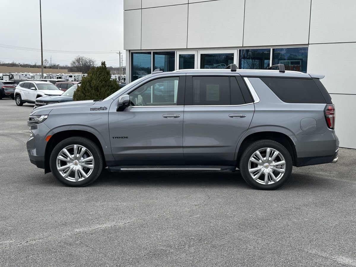 Used 2022 Chevrolet Tahoe High Country image 2