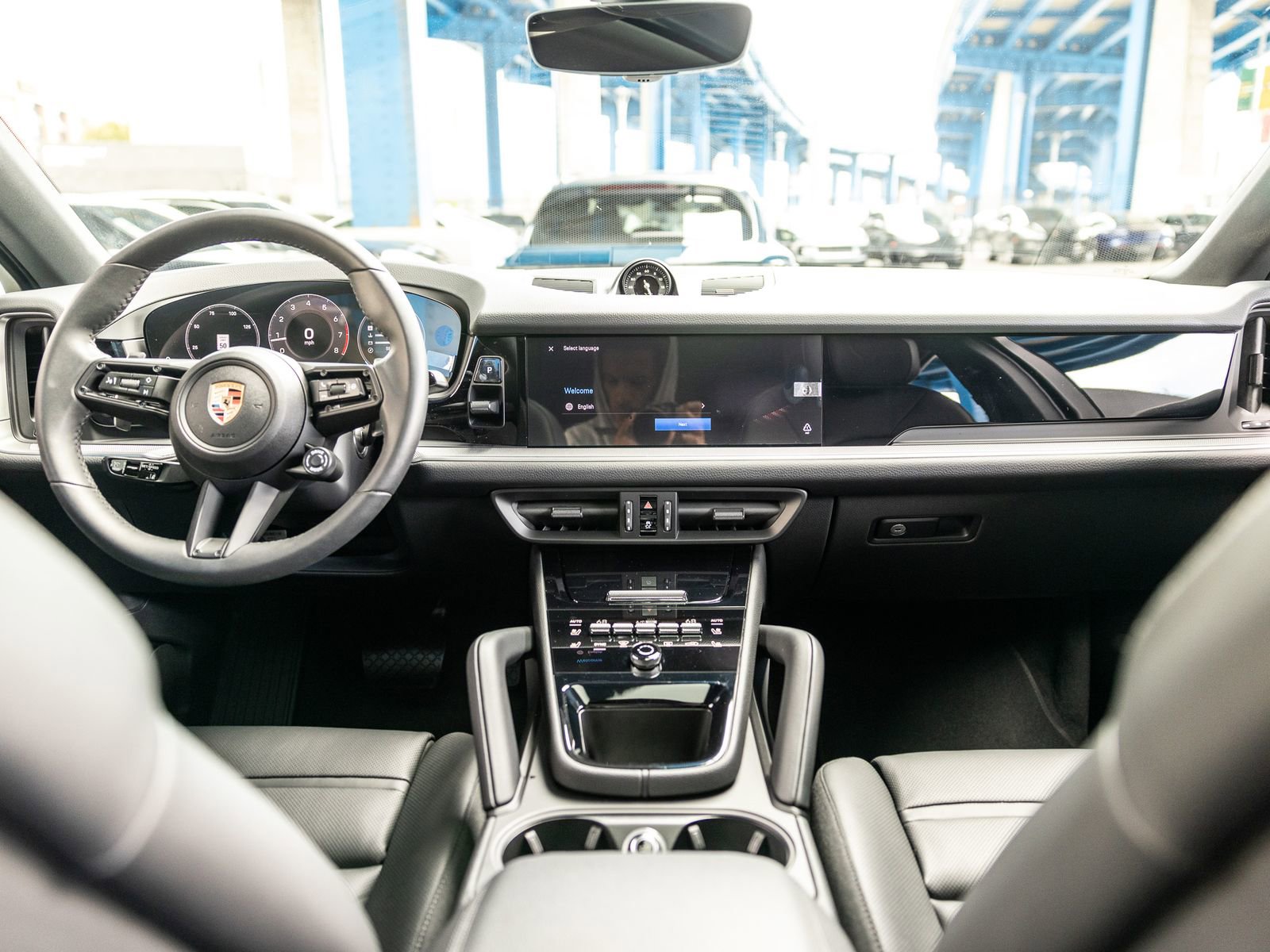 Certified 2025 Porsche Cayenne Coupe image 46