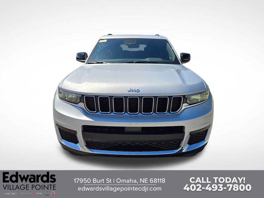 New 2026 Jeep Grand Cherokee L Laredo AWD/4WD image 8