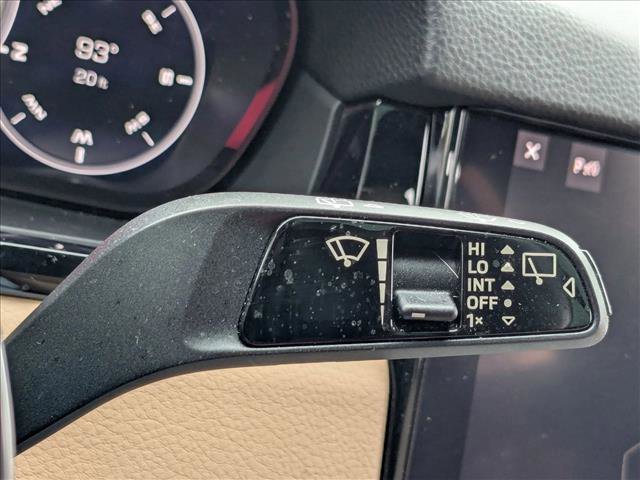 Used 2021 Porsche Cayenne AWD/4WD image 15