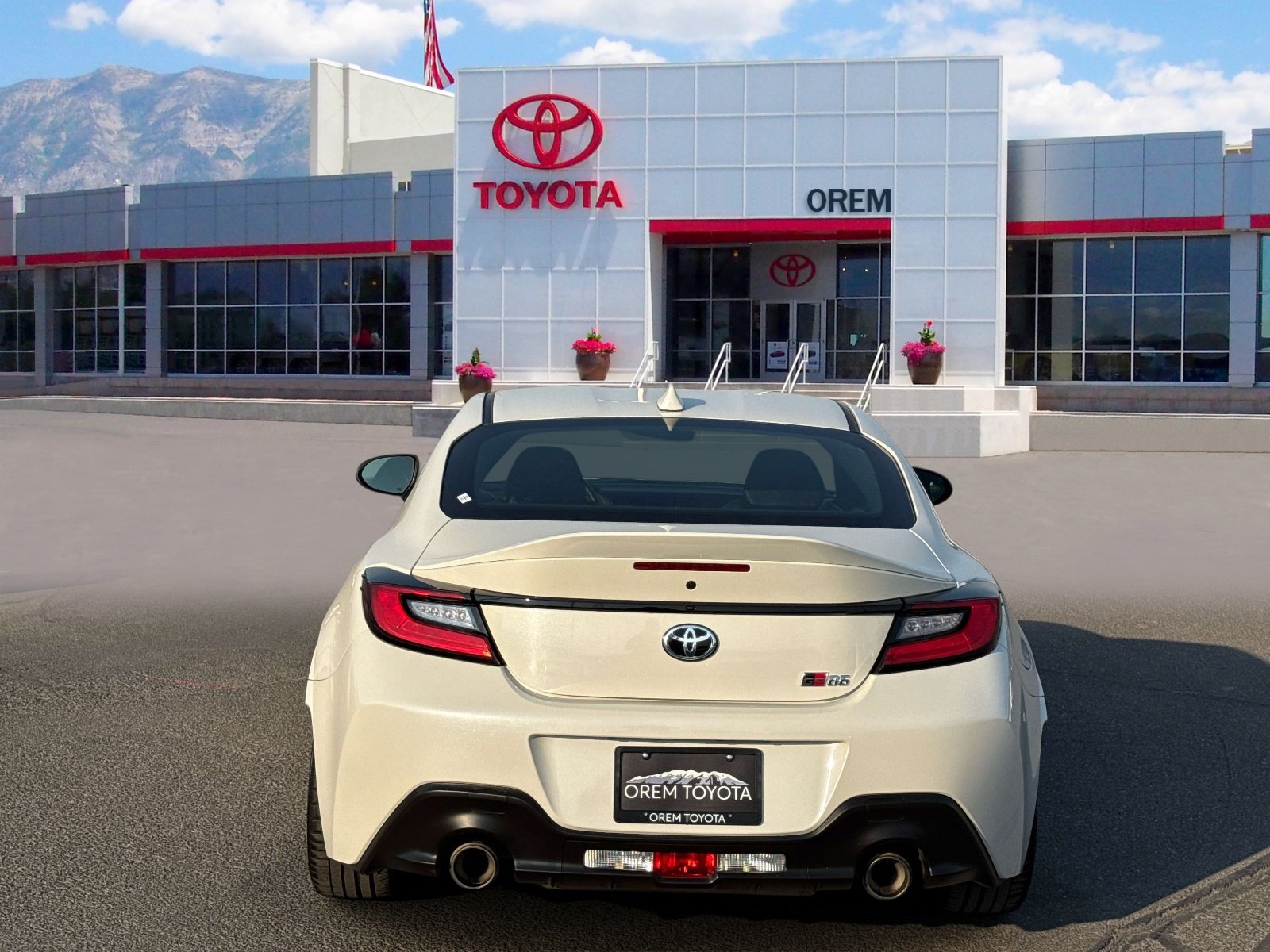 Used 2025 Toyota GR86 Premium w/ ALL Weather Mat Package (TMS) RWD image 4