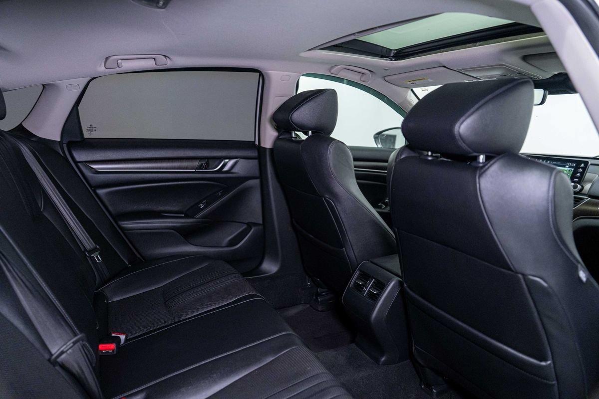 Used 2019 Honda Accord Touring image 17
