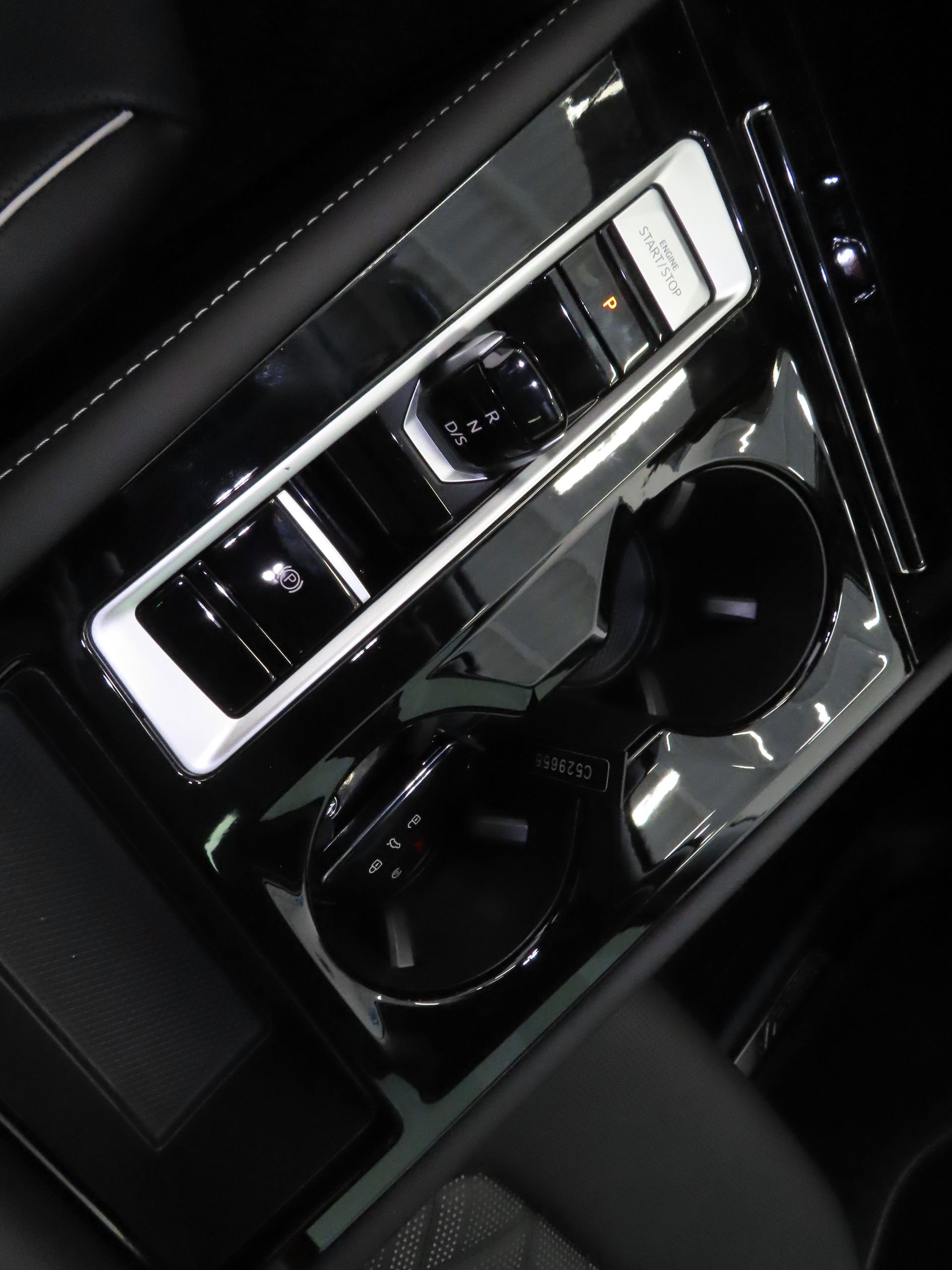 New 2025 Volkswagen Atlas SEL Premium R-Line AWD/4WD image 16