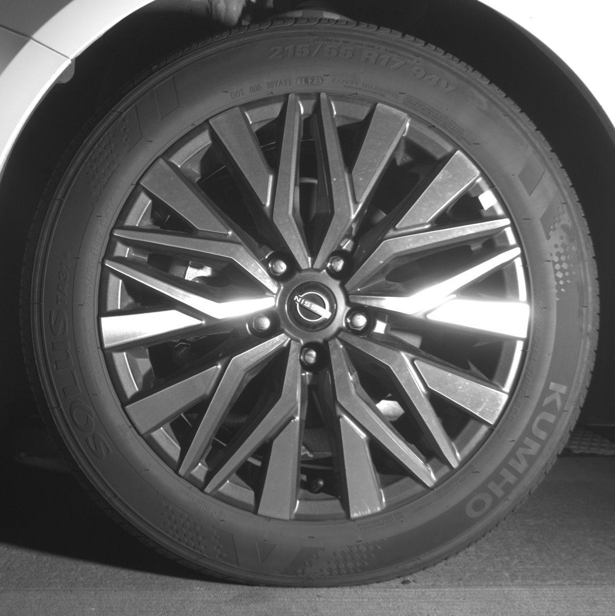 Used 2025 Nissan Altima 2.5 SV image 12