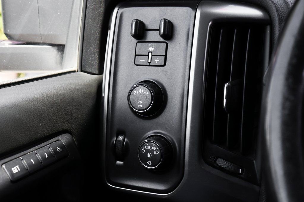 Used 2019 Chevrolet Silverado 2500 LTZ w/ Duramax Plus Package image 23