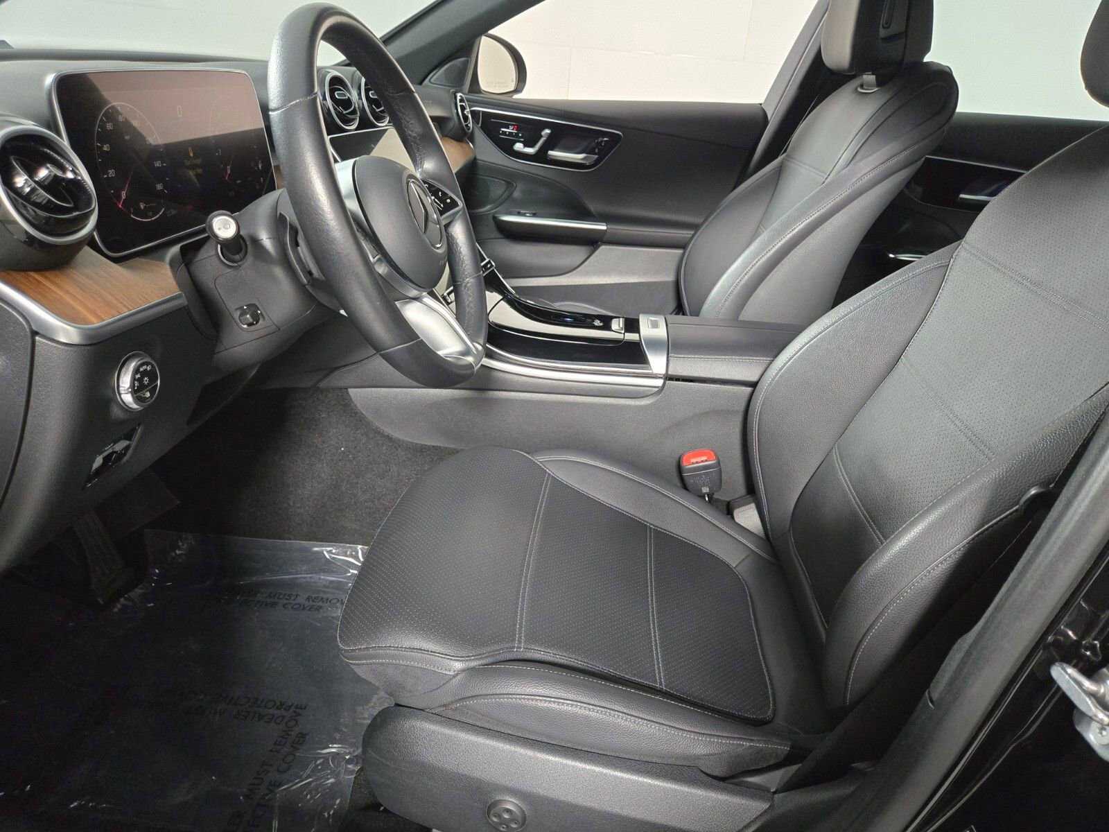 Used 2025 Mercedes-Benz C 300 Sedan image 11