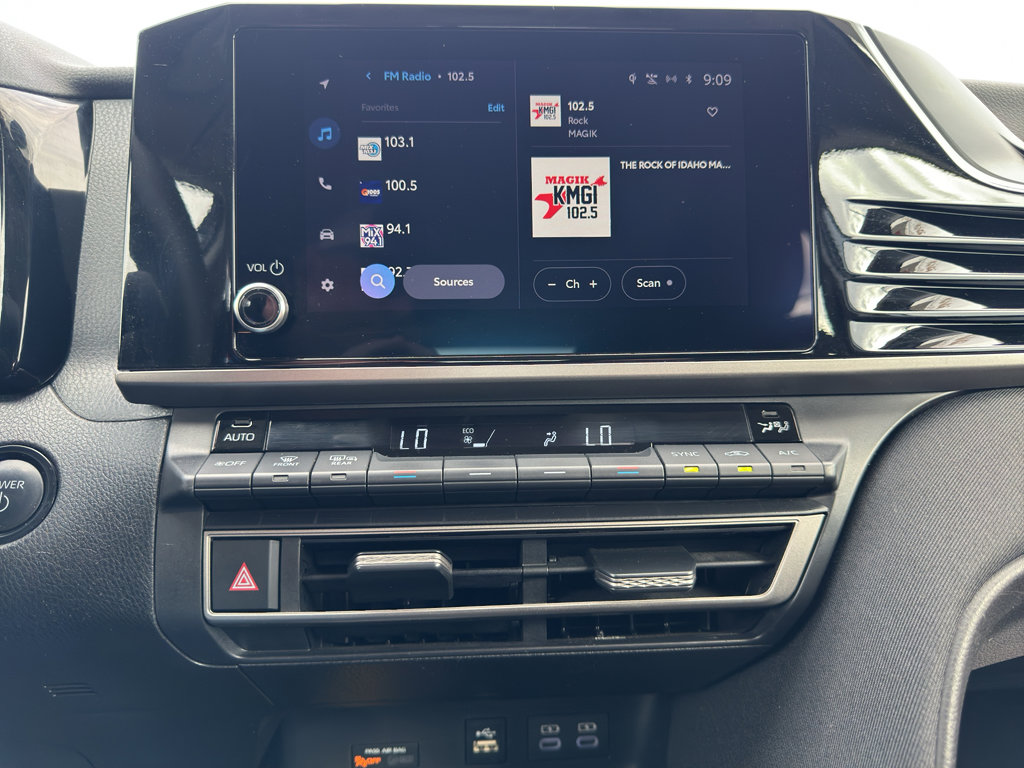 Certified 2025 Toyota Camry LE image 17