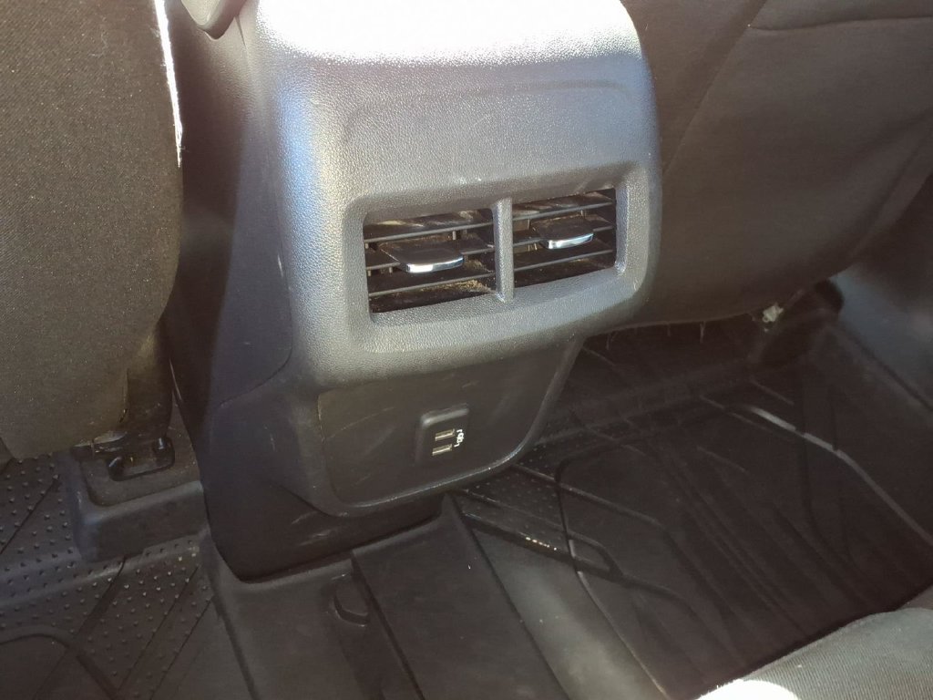 Used 2021 Chevrolet Equinox LS w/ LS Convenience Package AWD/4WD image 10
