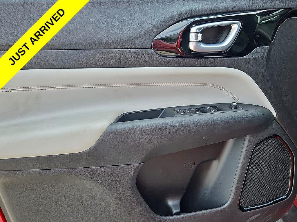 Used 2025 Jeep Compass Limited AWD/4WD image 11