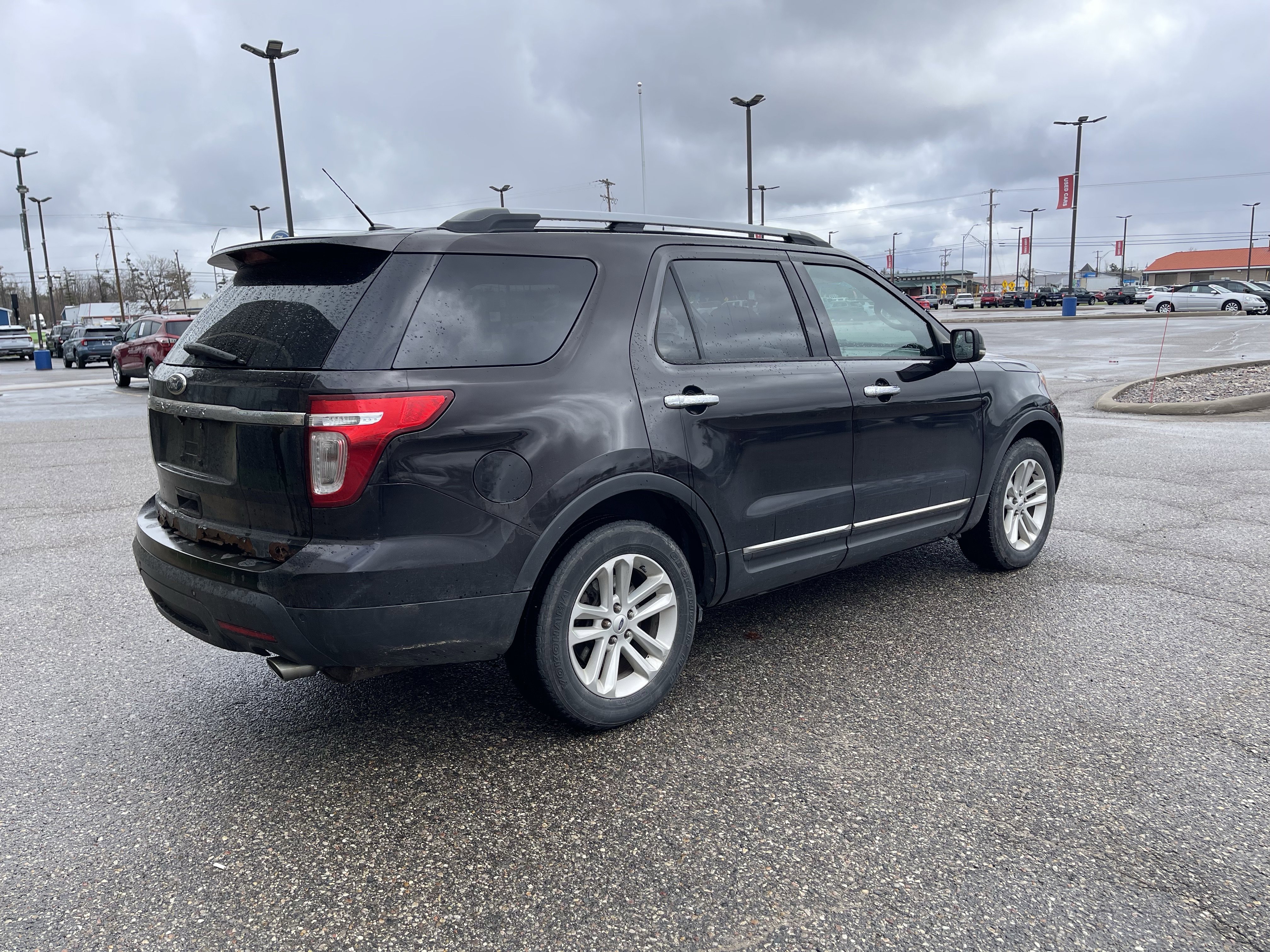 Used 2013 Ford Explorer XLT AWD/4WD image 4