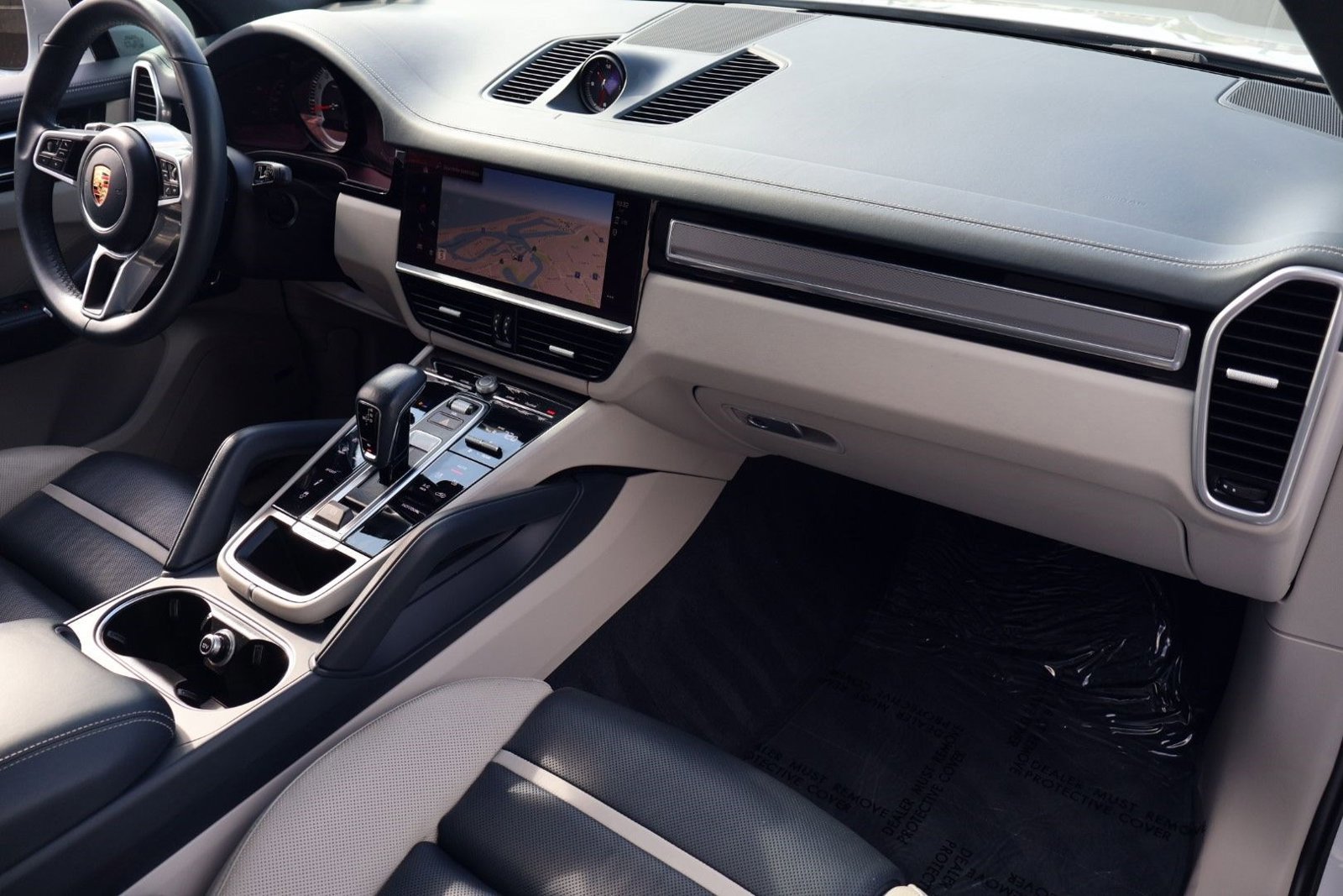 Certified 2023 Porsche Cayenne S Platinum image 24