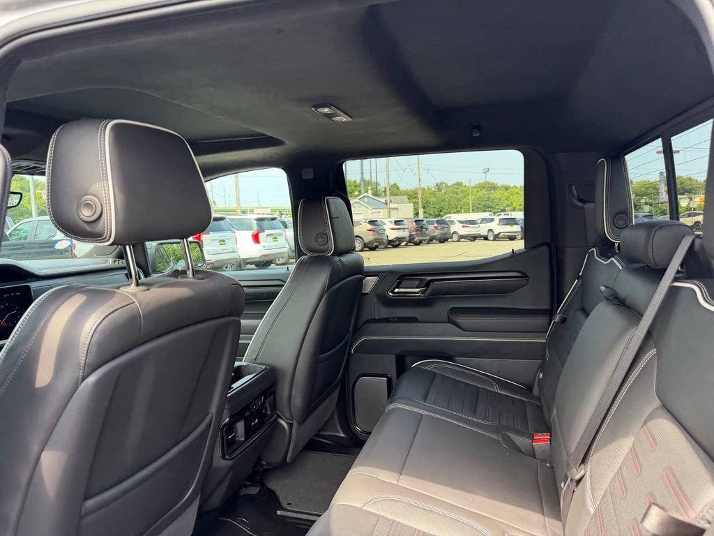 Used 2025 GMC Sierra 1500 AT4X AWD/4WD image 12