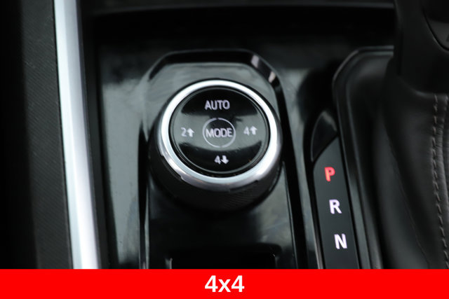 Used 2024 Chevrolet Colorado Trail Boss AWD/4WD image 5