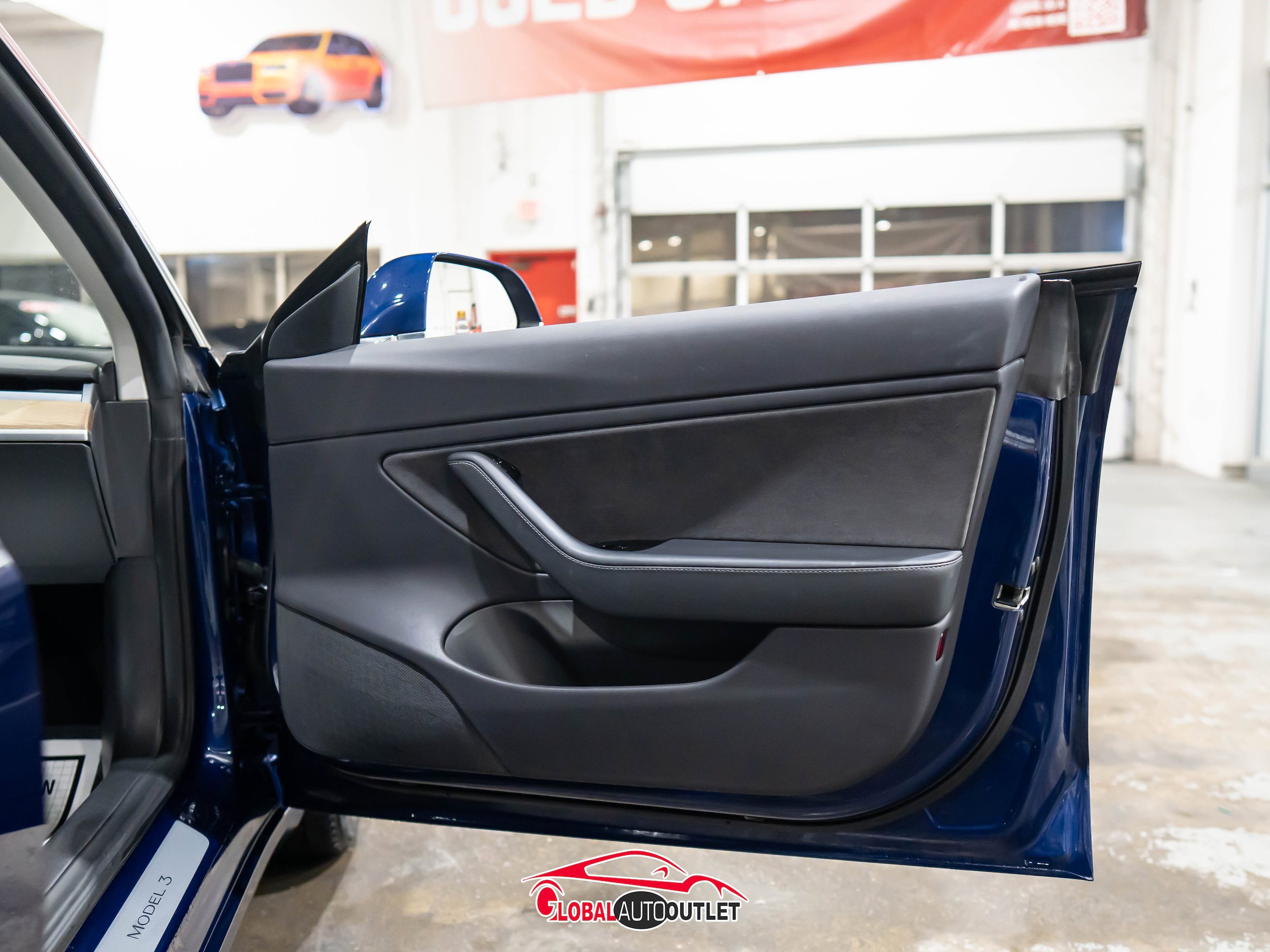 Used 2019 Tesla Model 3 Standard Range Plus image 36