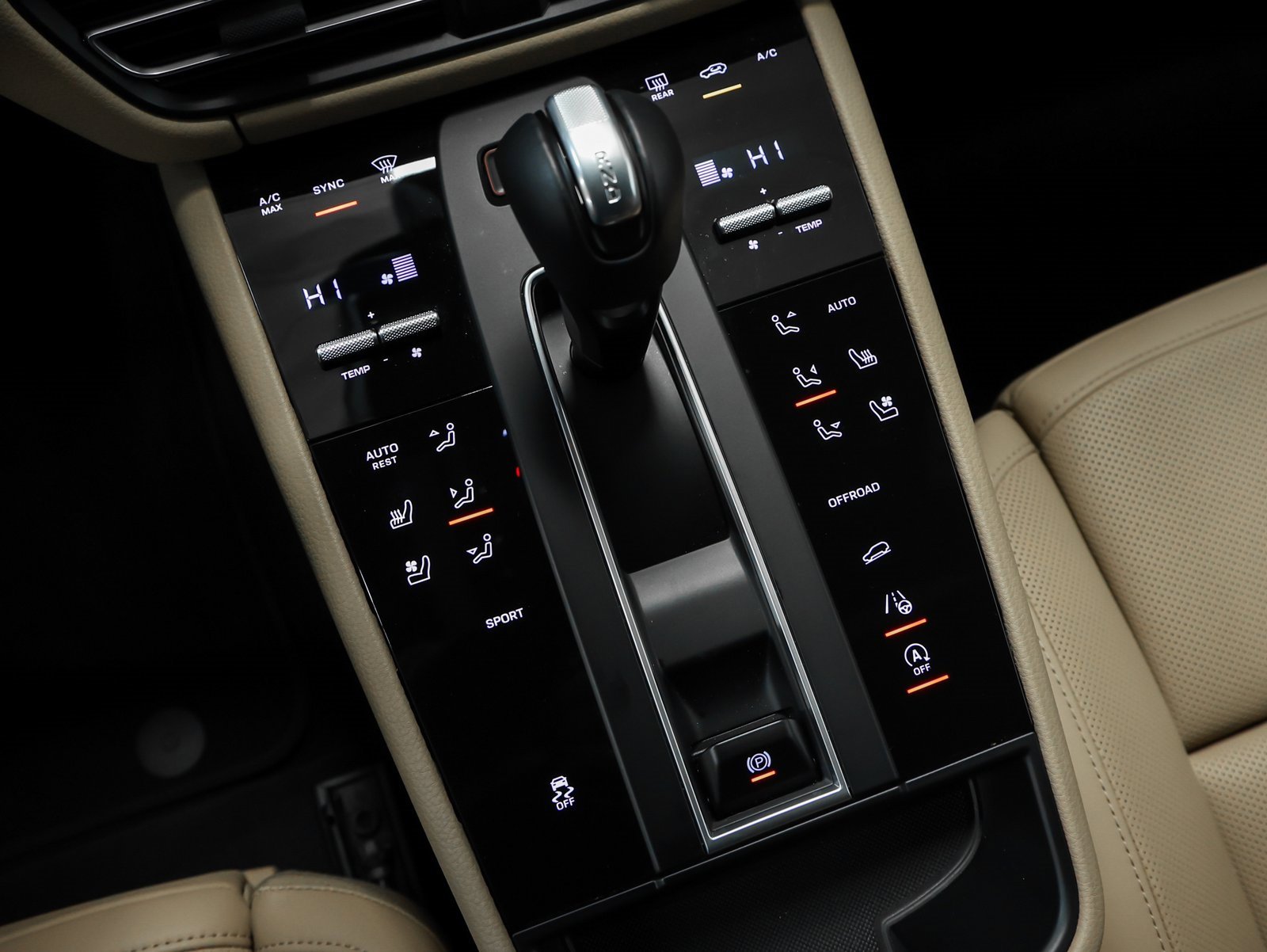 Used 2025 Porsche Macan image 30