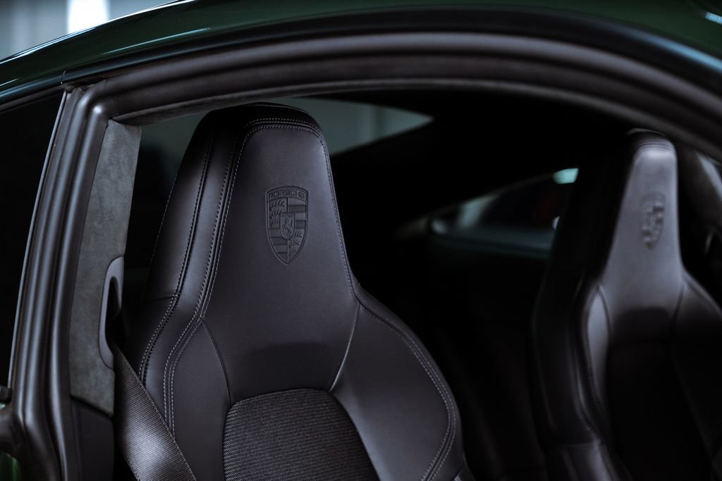 Used 2026 Porsche 911 GT3 RWD image 32