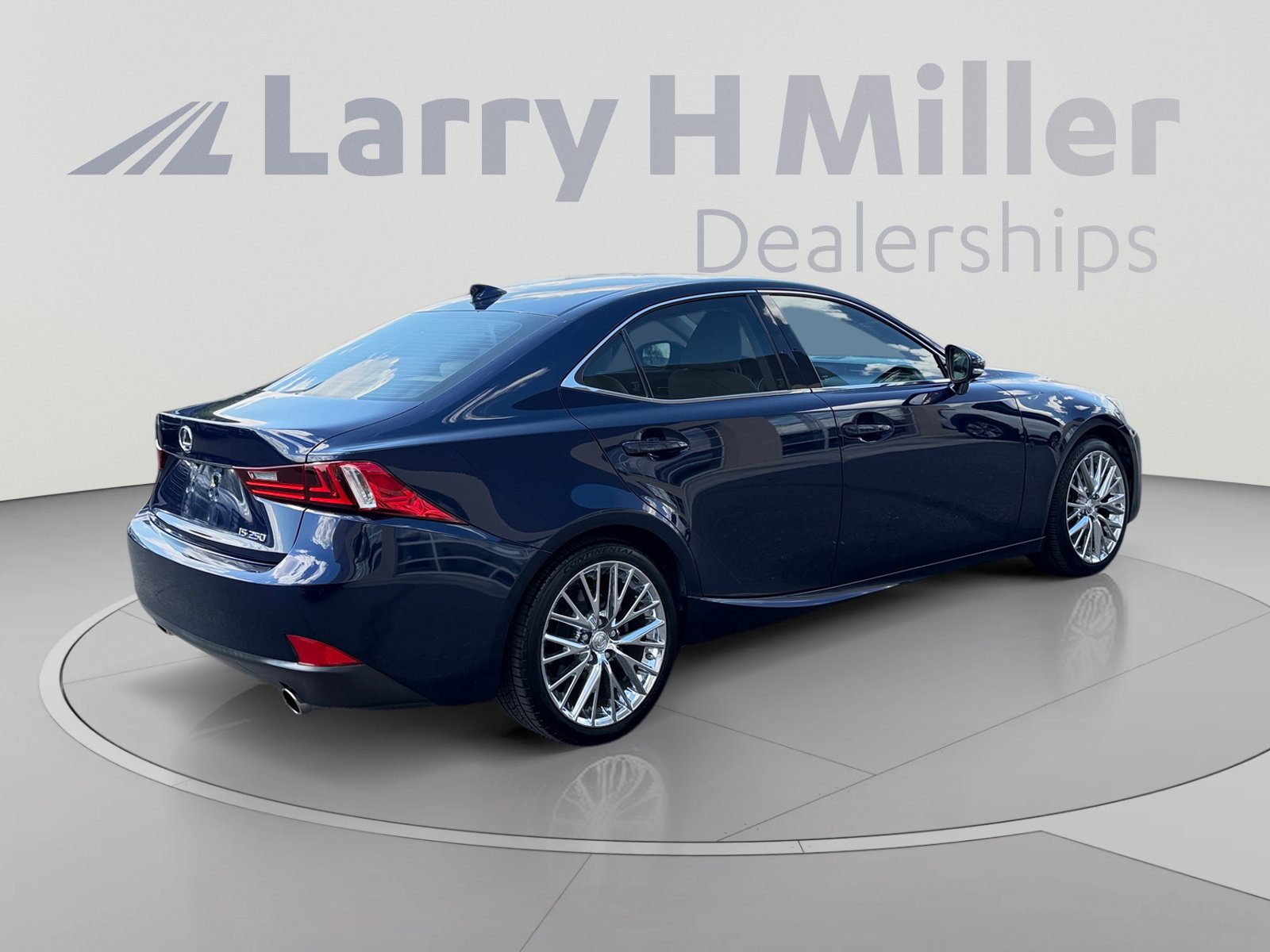 Used 2014 Lexus IS 250 w/ Navigation Package RWD image 5