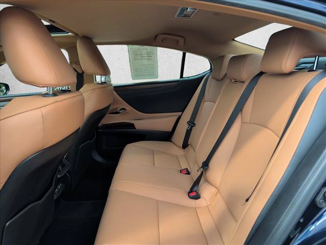Used 2024 Lexus ES 350 w/ Premium Package FWD image 20