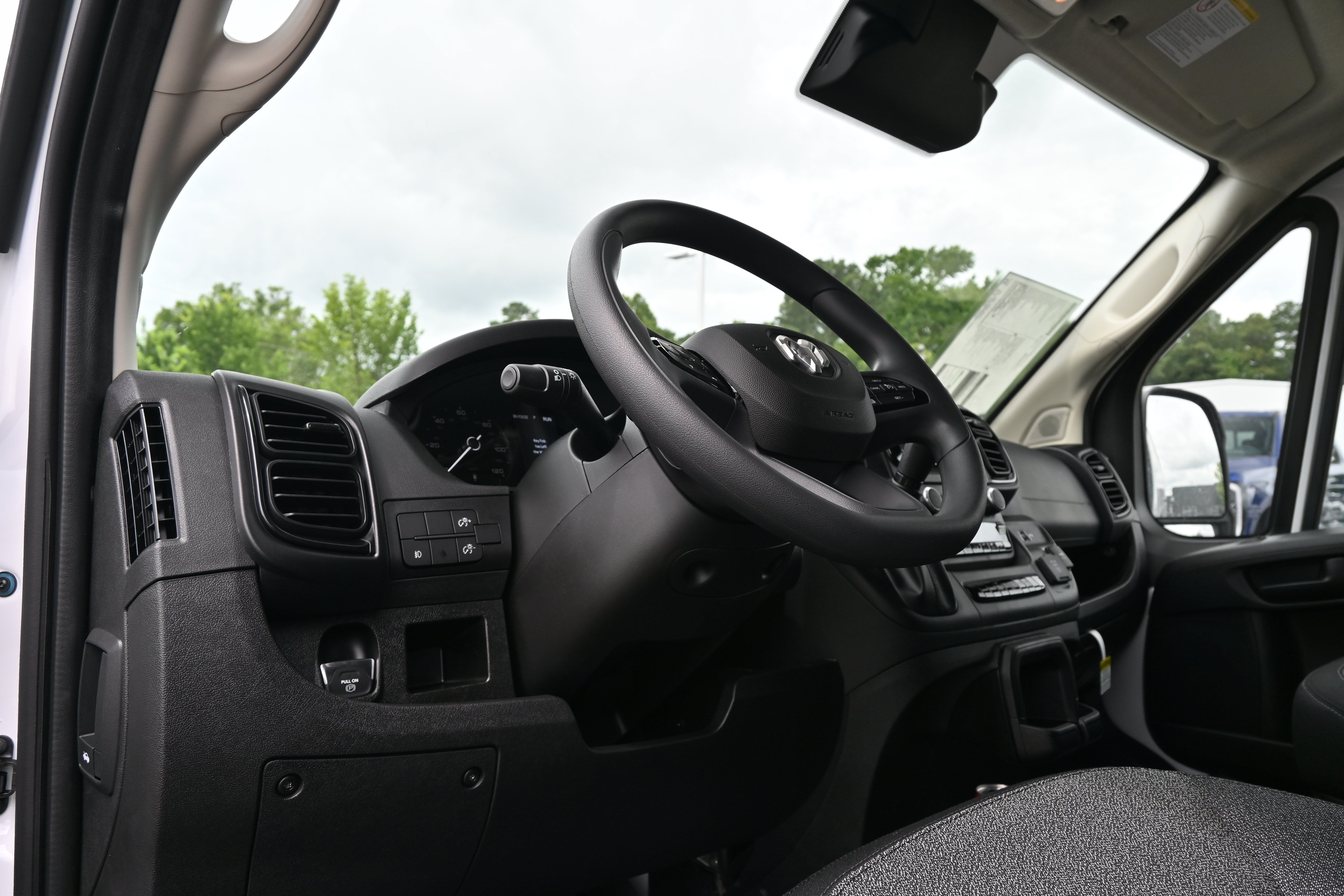 New 2026 RAM ProMaster 2500 w/ Convenience Group FWD image 26