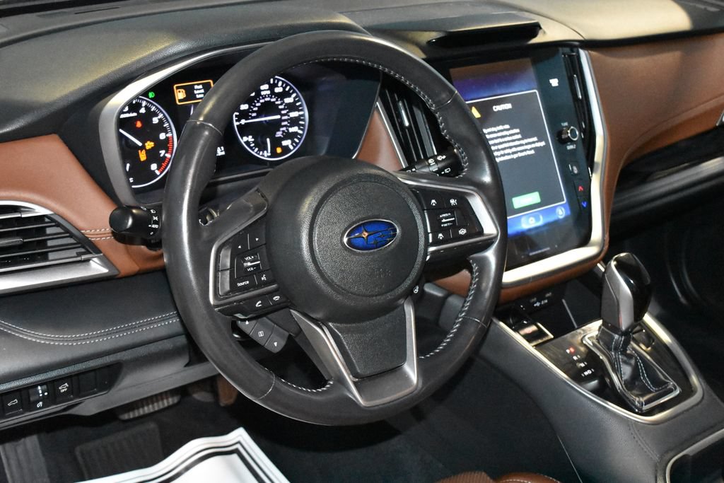 Used 2022 Subaru Outback Touring XT AWD/4WD image 2