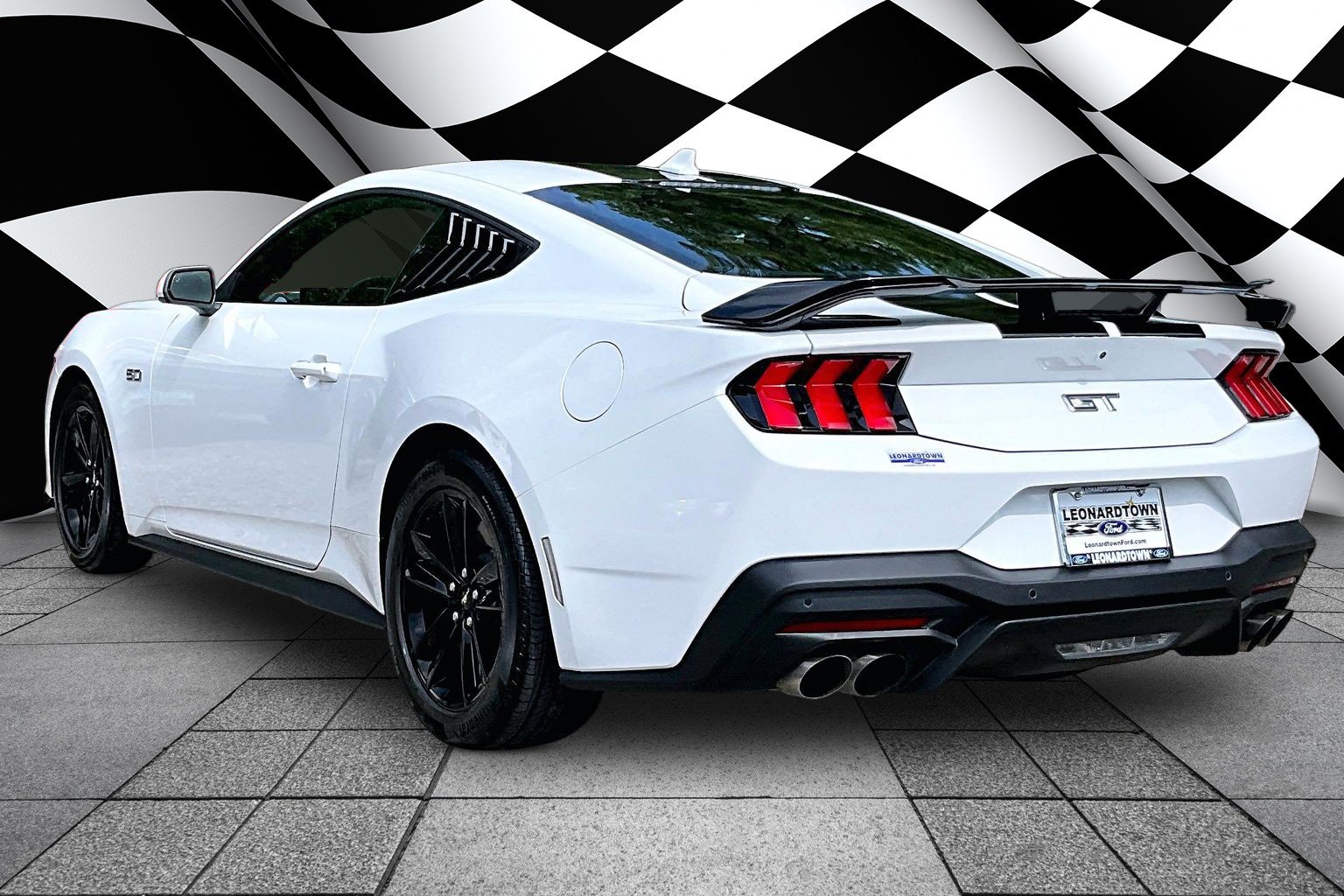 Used 2025 Ford Mustang GT RWD image 11