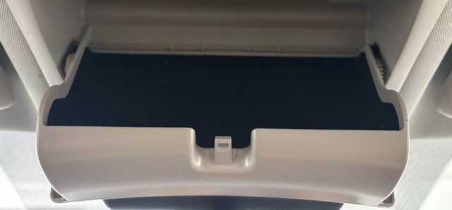 Used 2021 Nissan Armada SL w/ Captain's Chairs Package RWD image 37