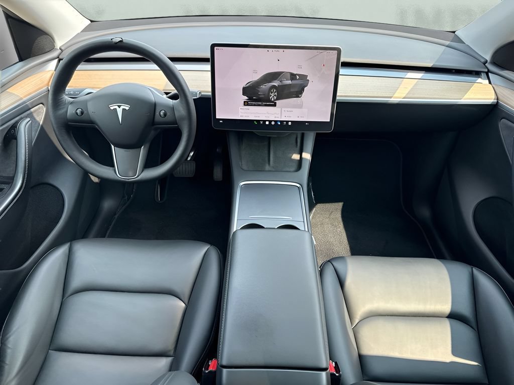 Used 2024 Tesla Model Y Long Range AWD/4WD image 13