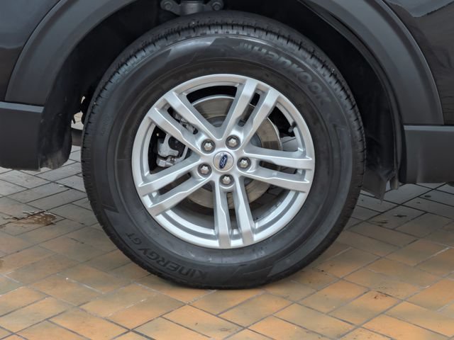 Certified 2023 Ford Explorer XLT w/ Class IV Trailer Tow Package AWD/4WD image 6