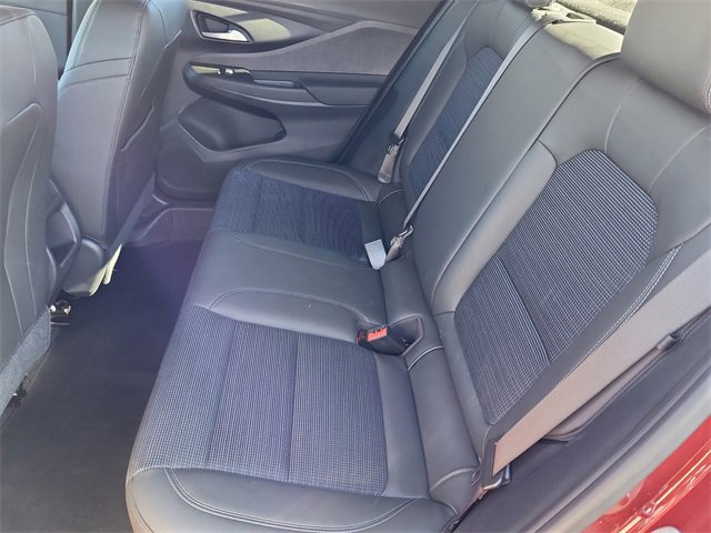 Used 2025 Buick Envista Preferred w/ Convenience I Package image 21